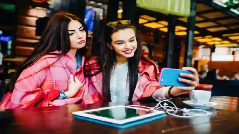 b21 pubs acquisition fintech asia